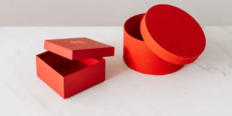 Kado Valentine Painting Kit (source: Pexels)
